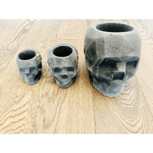 Load image into Gallery viewer, Concrete Skull Planter