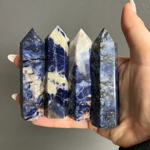 Load image into Gallery viewer, Crystal Towers
