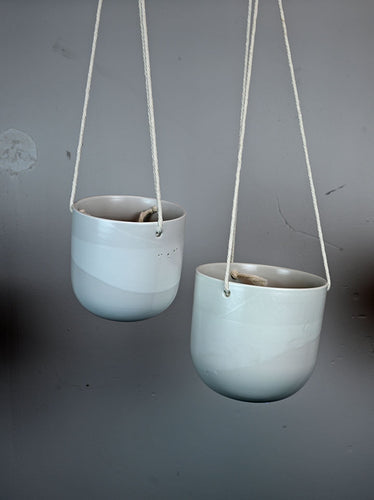 Two Tone Hanging Pot